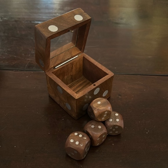 Other - Wooden Dice Box Holder with 5 Wood Dices silver Inlay for Tabletop Games